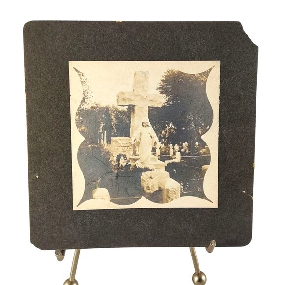 Antique Black & White Mounted Gravestone/Boy Photographs With Decorative Borders - Picture 3 of 8